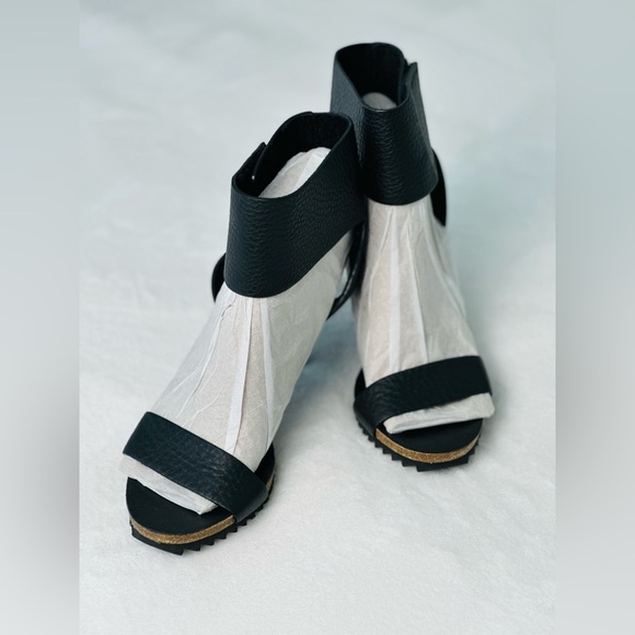 Pedro Garcia Open-Toe Ankle Strap Leather Heeled Sandal Size 39.5 or US 9.5 - Picture 1 of 11